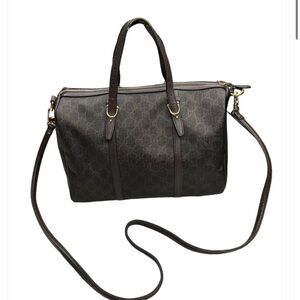 Handbag Designer By Gucci Size: Medium